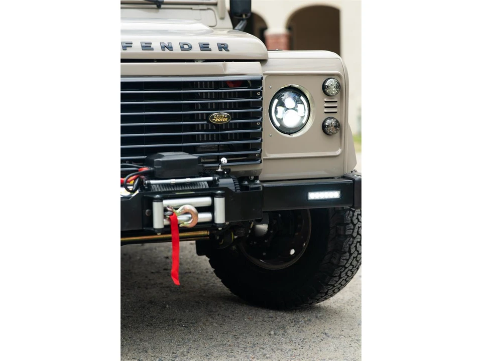 1995 Land Rover Defender 110 - Image 23 of 31