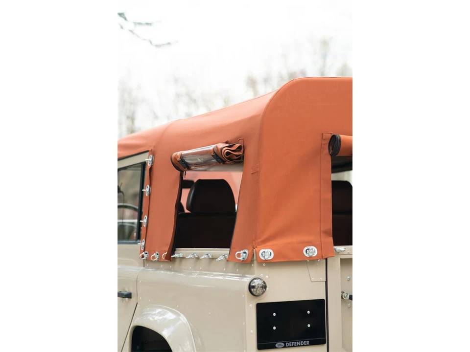 1995 Land Rover Defender 110 - Image 31 of 31