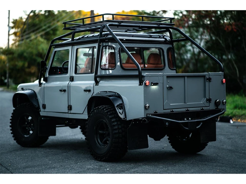 1995 Land Rover Defender 110 - Image 2 of 26