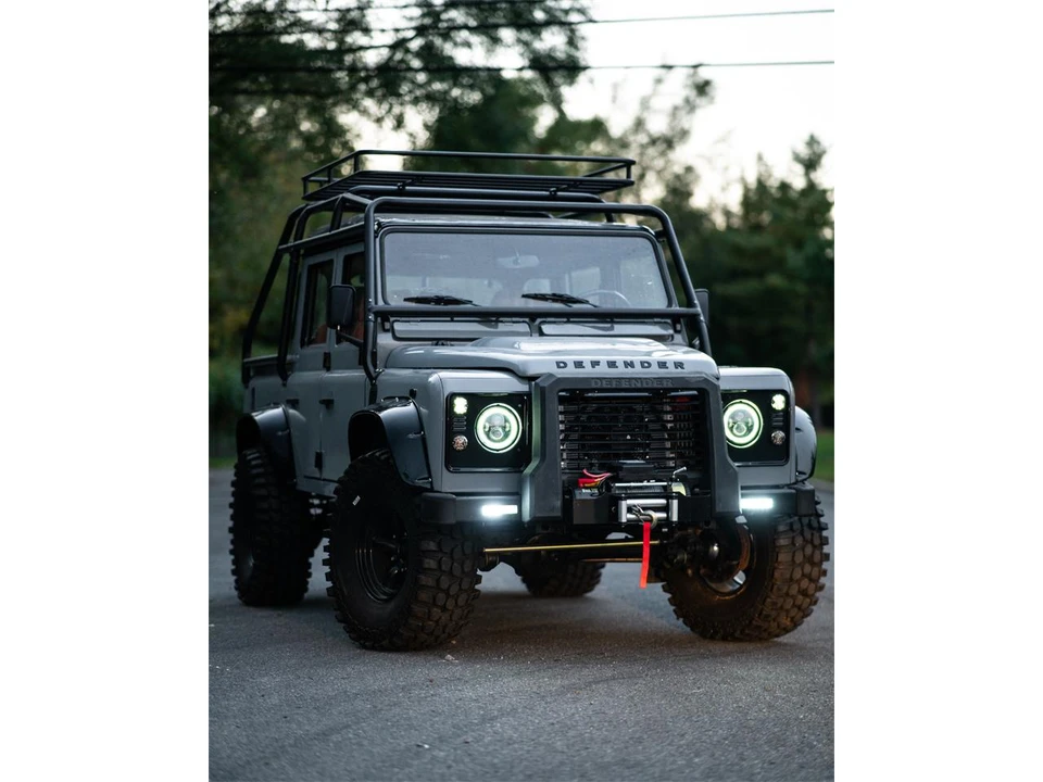 1995 Land Rover Defender 110 - Image 13 of 26
