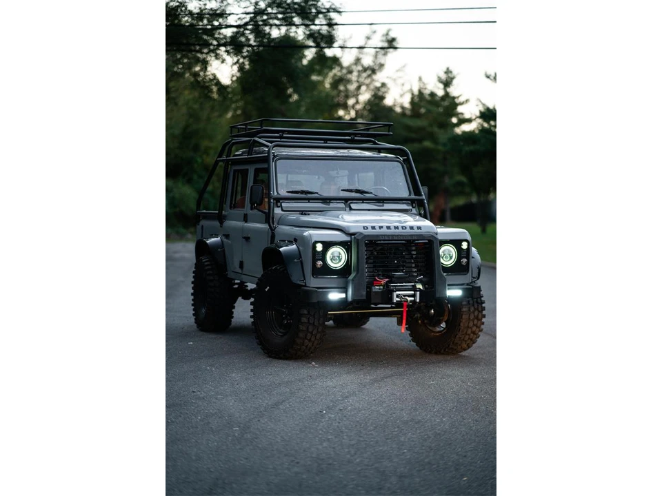 1995 Land Rover Defender 110 - Image 14 of 26