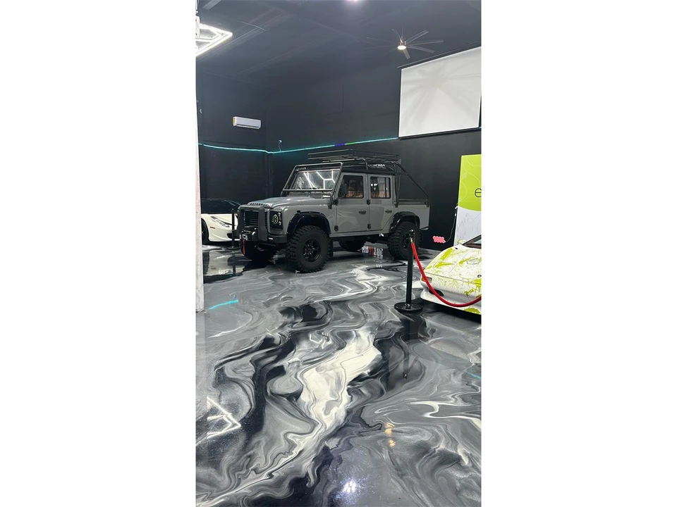 1995 Land Rover Defender 110 - Image 16 of 26