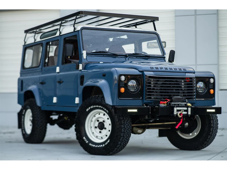 1995 Land Rover Defender 110 - Image 3 of 31