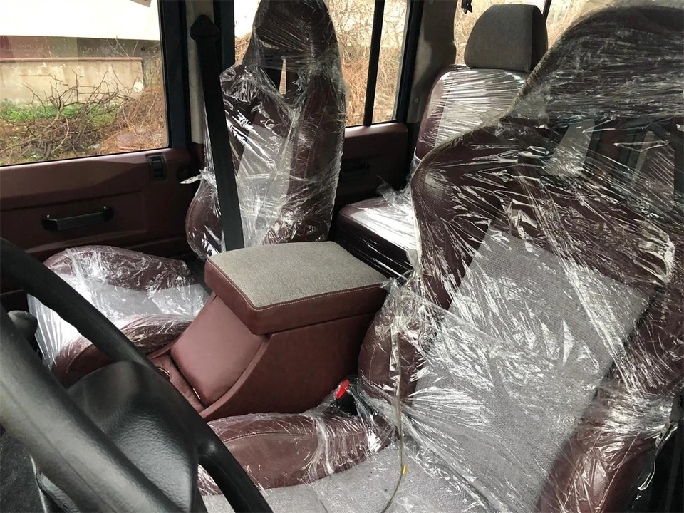1995 Land Rover Defender 110 - Image 14 of 31