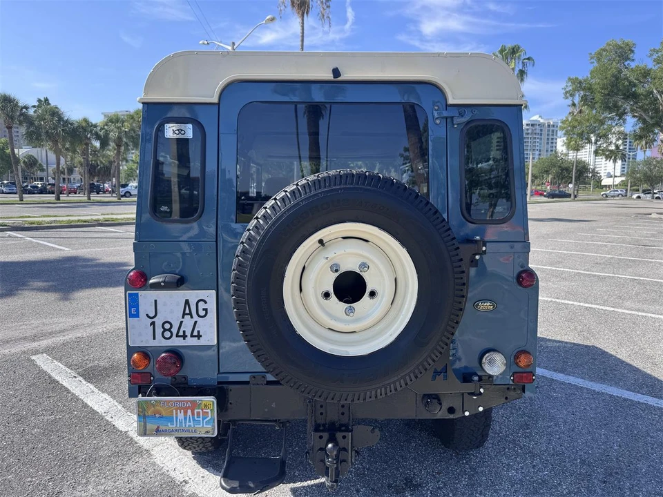 1995 Land Rover Defender 110 - Image 21 of 31