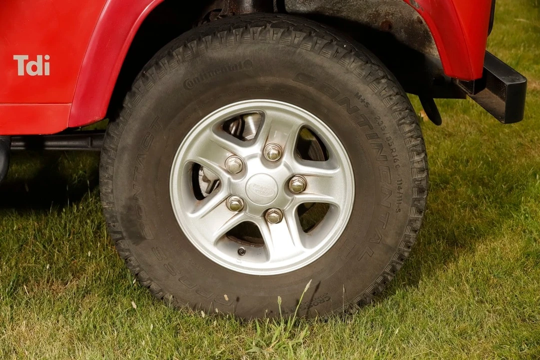 1995 Land Rover Defender 110 - Image 26 of 30