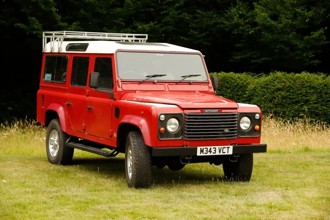 1995 Land Rover Defender 110 - Image 4 of 30