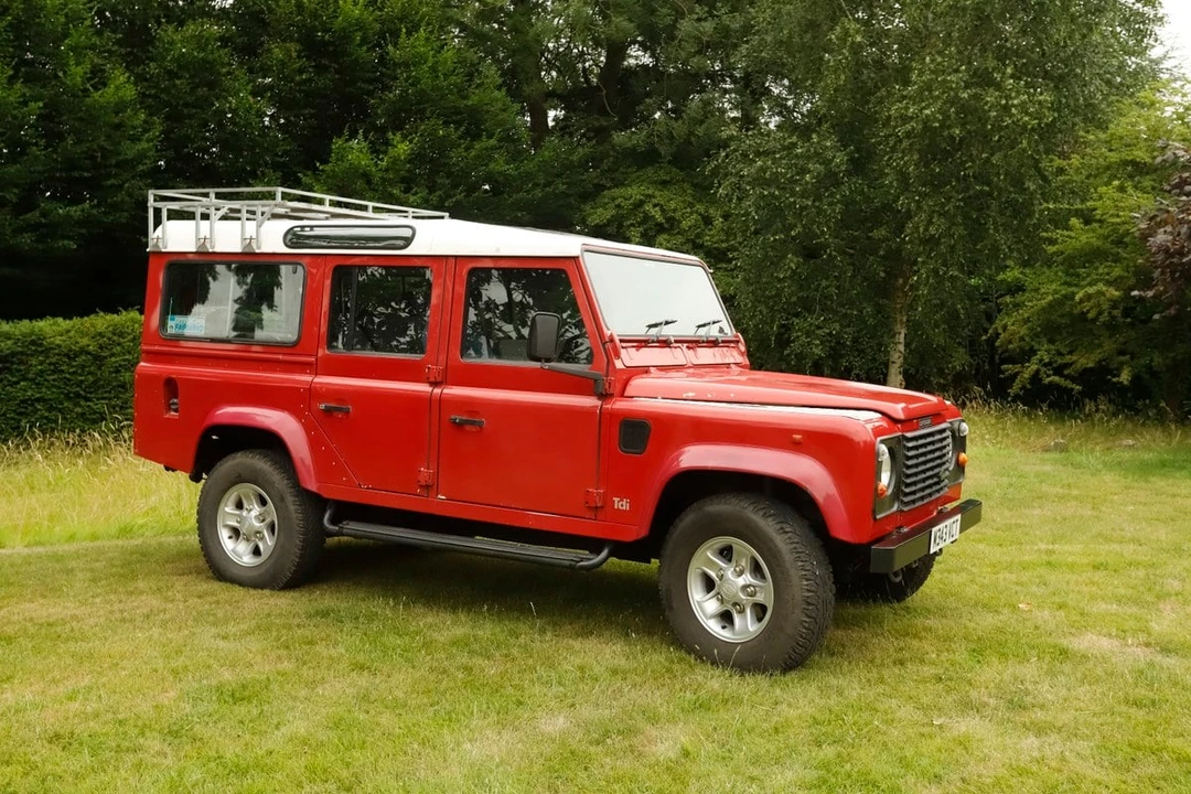 1995 Land Rover Defender 110 - Image 15 of 30