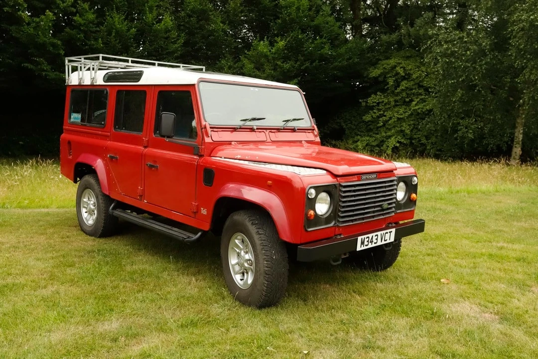1995 Land Rover Defender 110 - Image 16 of 30