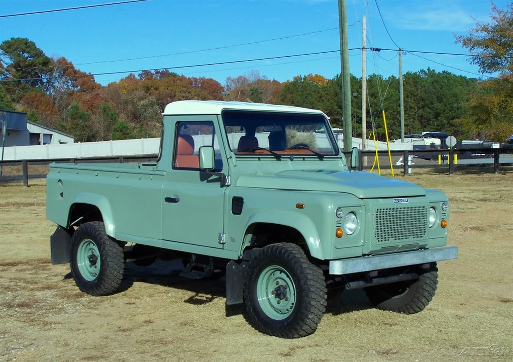 1995 Land Rover Defender 110 - Image 24 of 24