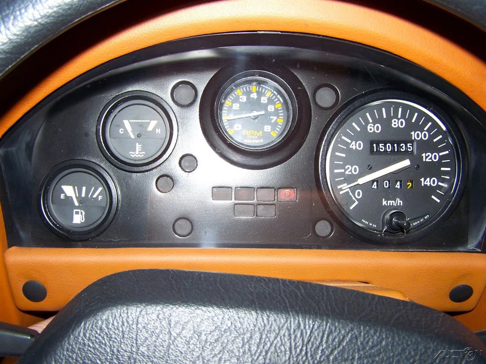 1995 Land Rover Defender 110 - Image 10 of 21