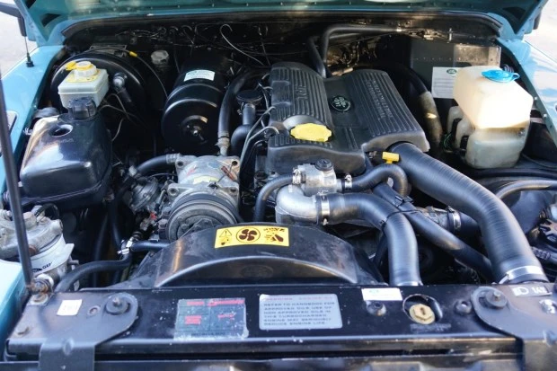 1995 Land Rover Defender 110 - Image 6 of 8