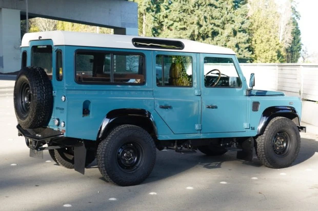 1995 Land Rover Defender 110 - Image 3 of 8