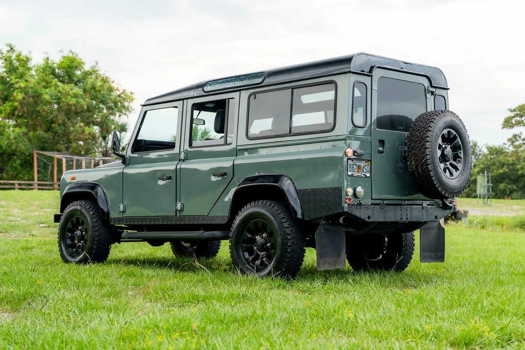 1995 Land Rover Defender 110 - Image 12 of 31