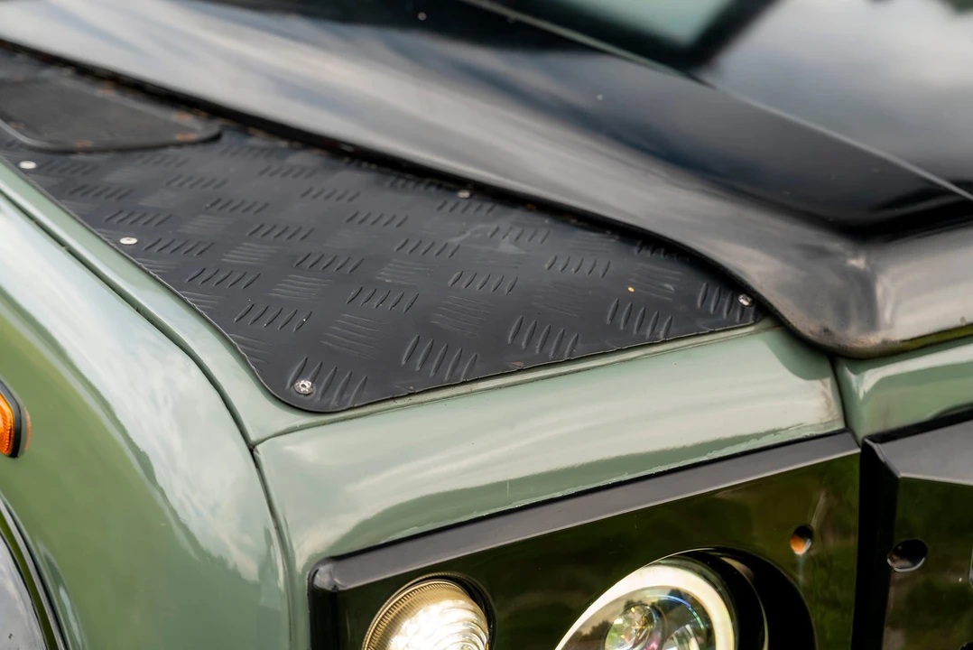 1995 Land Rover Defender 110 - Image 24 of 31