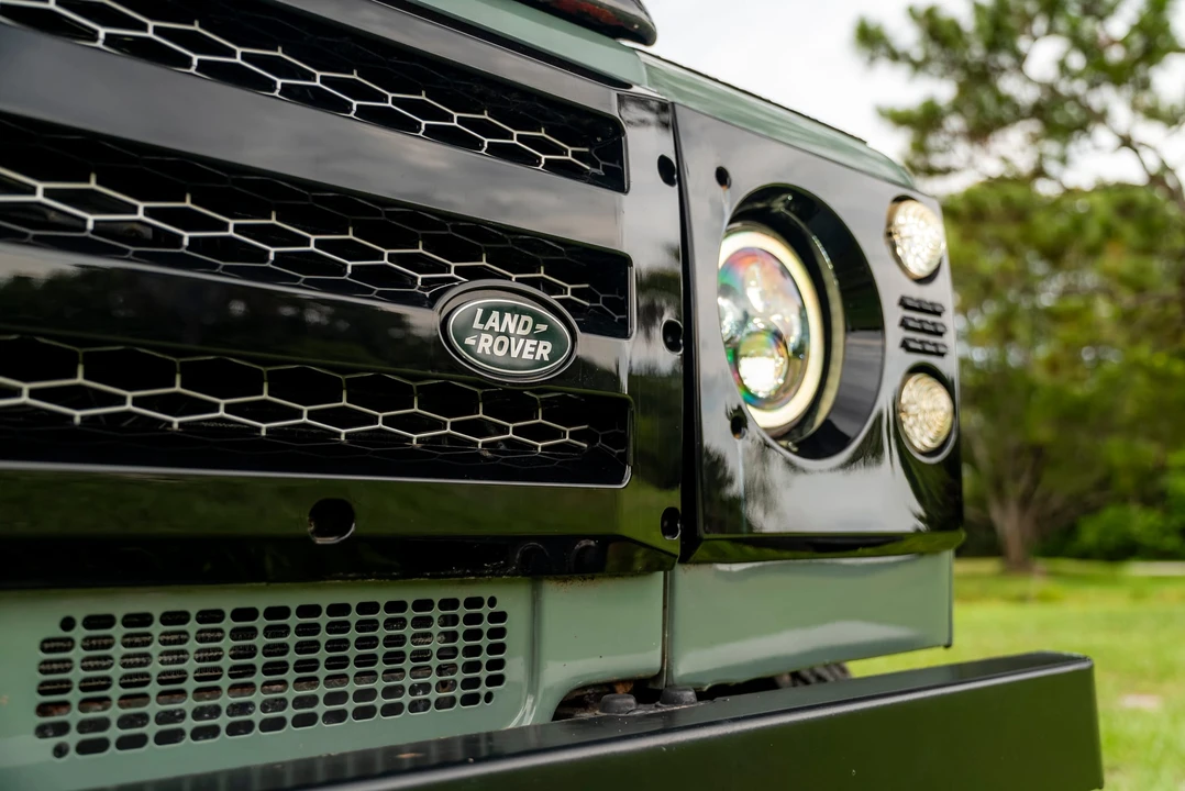 1995 Land Rover Defender 110 - Image 27 of 31