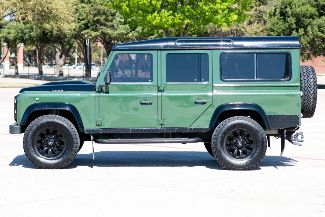 1995 Land Rover Defender 110 - Image 3 of 8