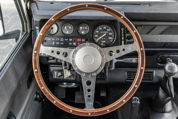1995 Land Rover Defender 110 - Image 5 of 7
