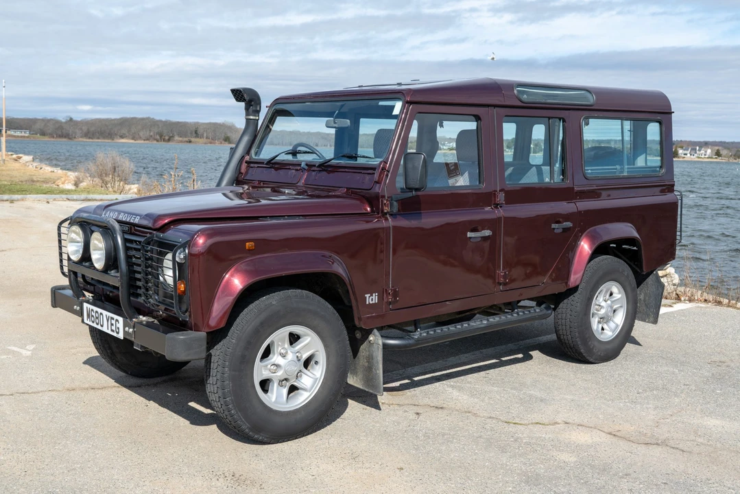 1995 Land Rover Defender 110 - Image 10 of 21