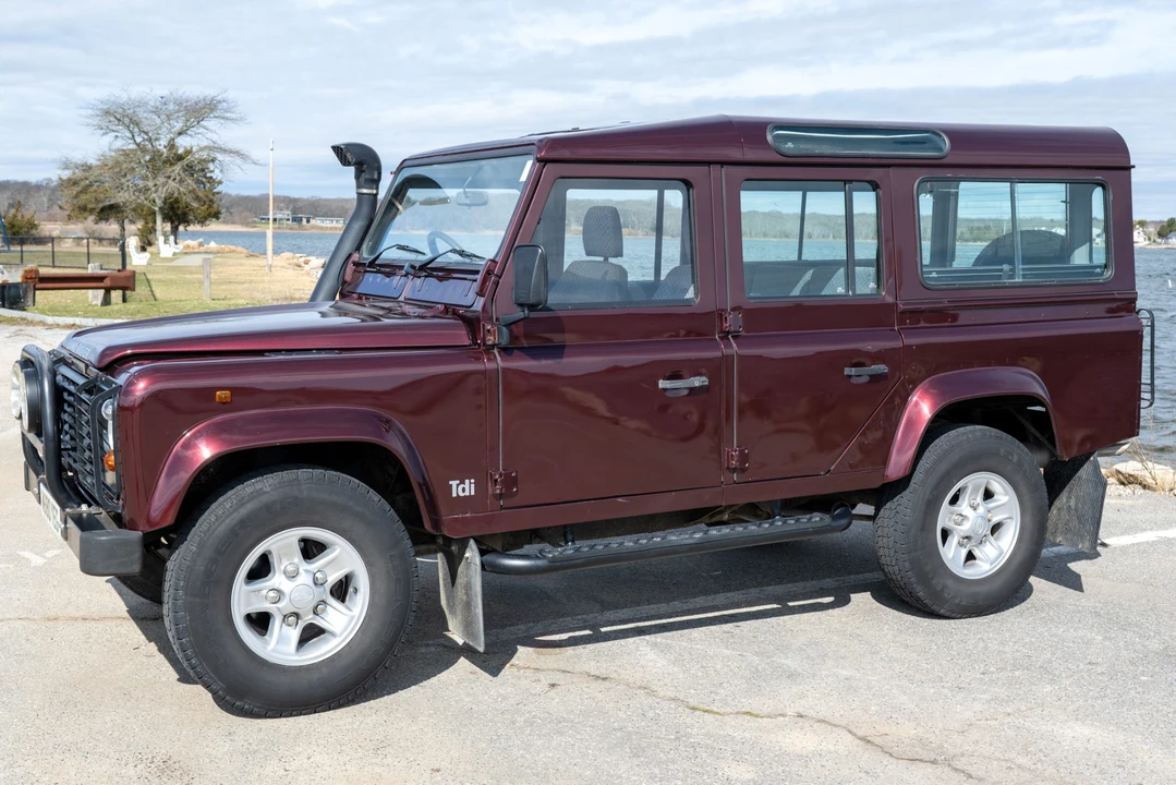 1995 Land Rover Defender 110 - Image 13 of 21