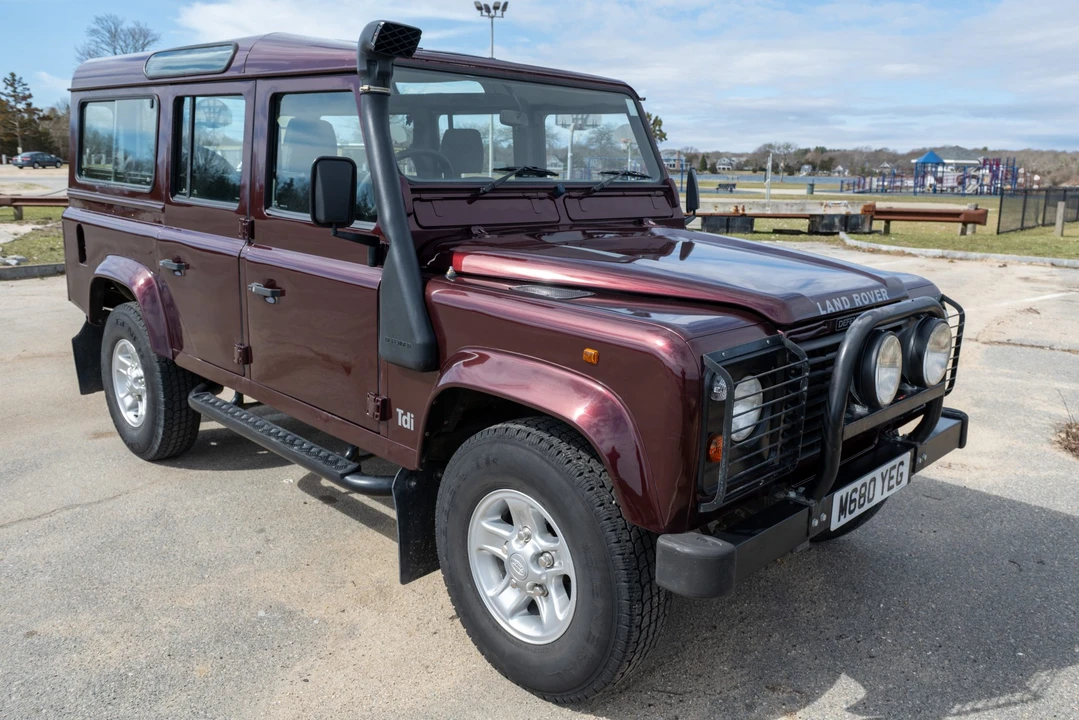 1995 Land Rover Defender 110 - Image 4 of 21