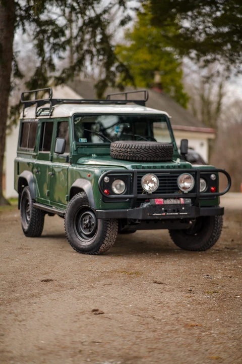 1995 Land Rover Defender 110 - Image 6 of 31