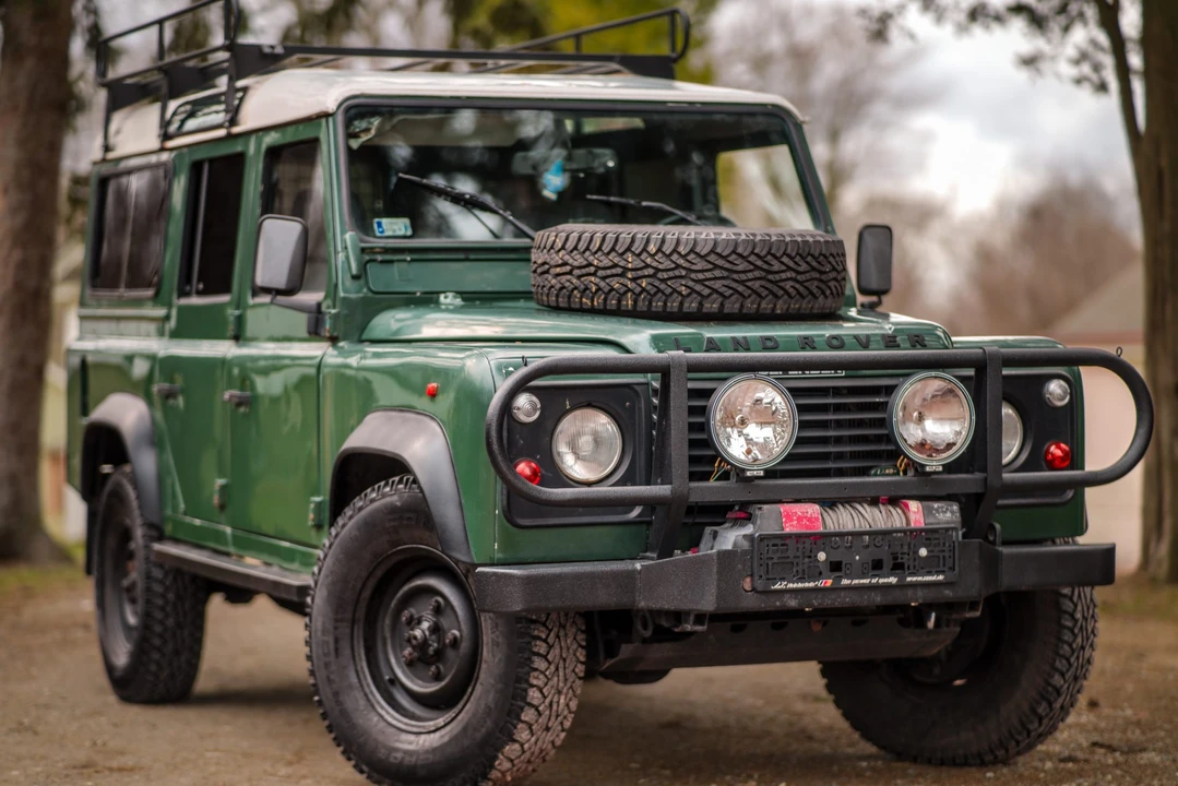 1995 Land Rover Defender 110 - Image 7 of 31