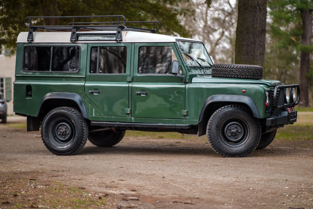 1995 Land Rover Defender 110 - Image 20 of 31