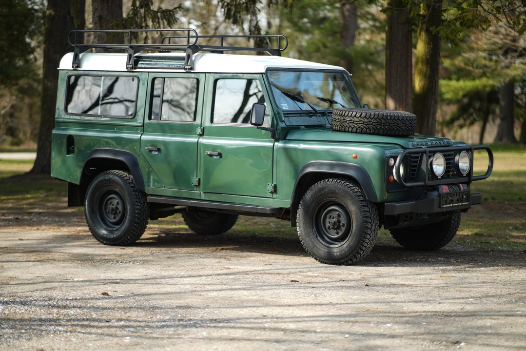 1995 Land Rover Defender 110 - Image 17 of 31