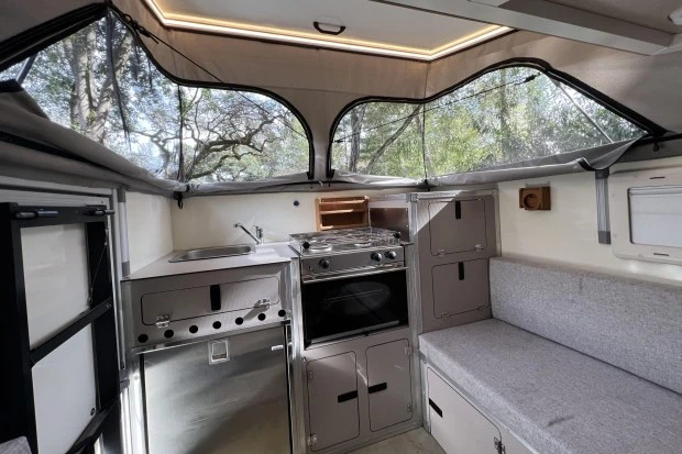 1995 Land Rover Defender 110 - Image 6 of 9
