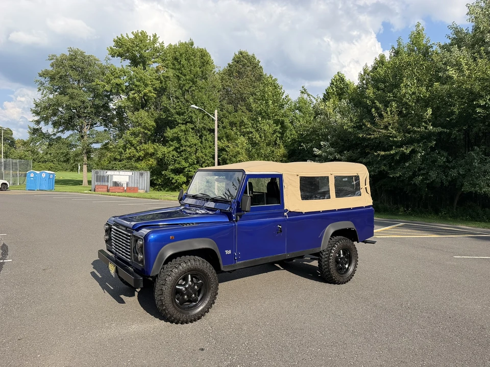 1995 Land Rover Defender 110 - Image 3 of 31