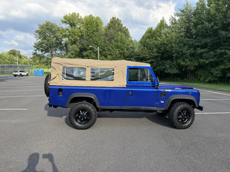 1995 Land Rover Defender 110 - Image 10 of 31