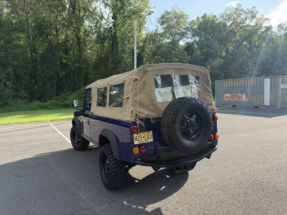 1995 Land Rover Defender 110 - Image 7 of 31