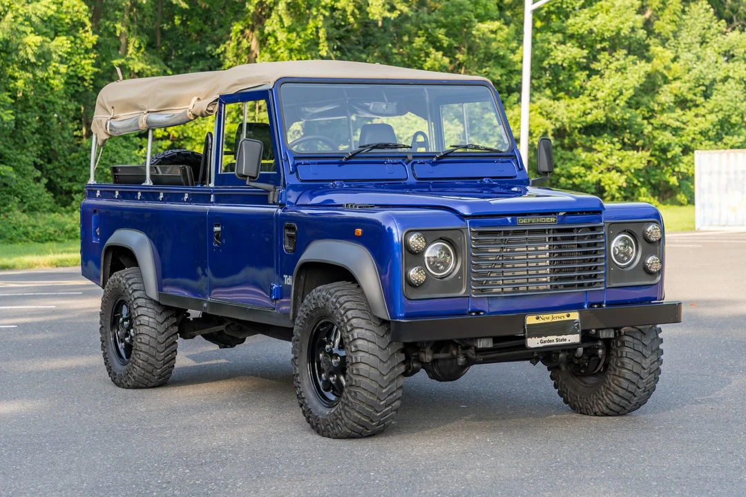 1995 Land Rover Defender 110 - Image 16 of 31