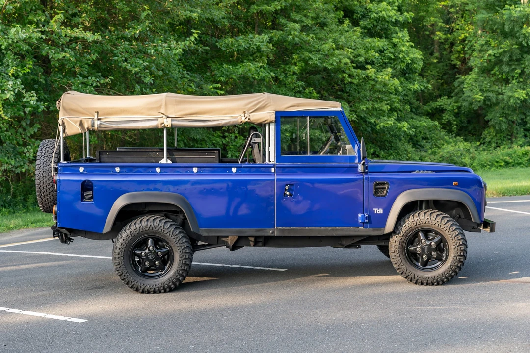 1995 Land Rover Defender 110 - Image 23 of 31