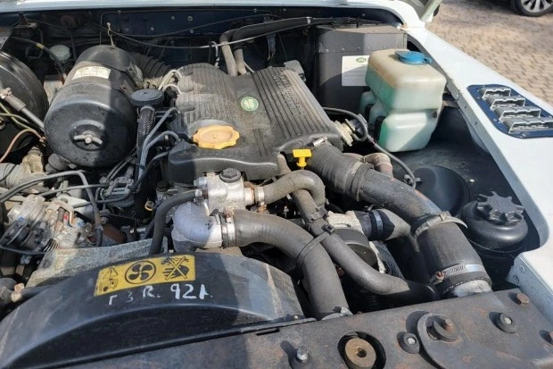 1995 Land Rover Defender 110 - Image 6 of 7