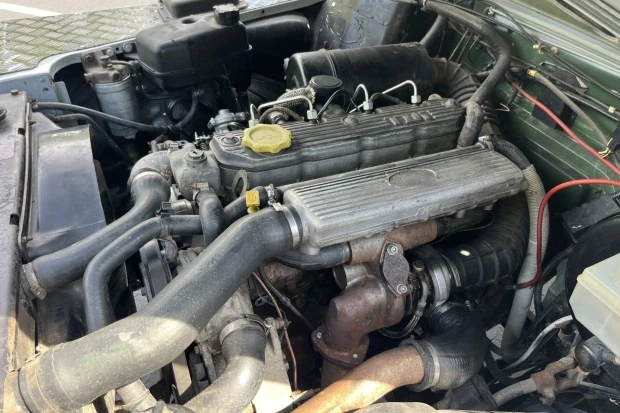 1995 Land Rover Defender 110 - Image 6 of 7
