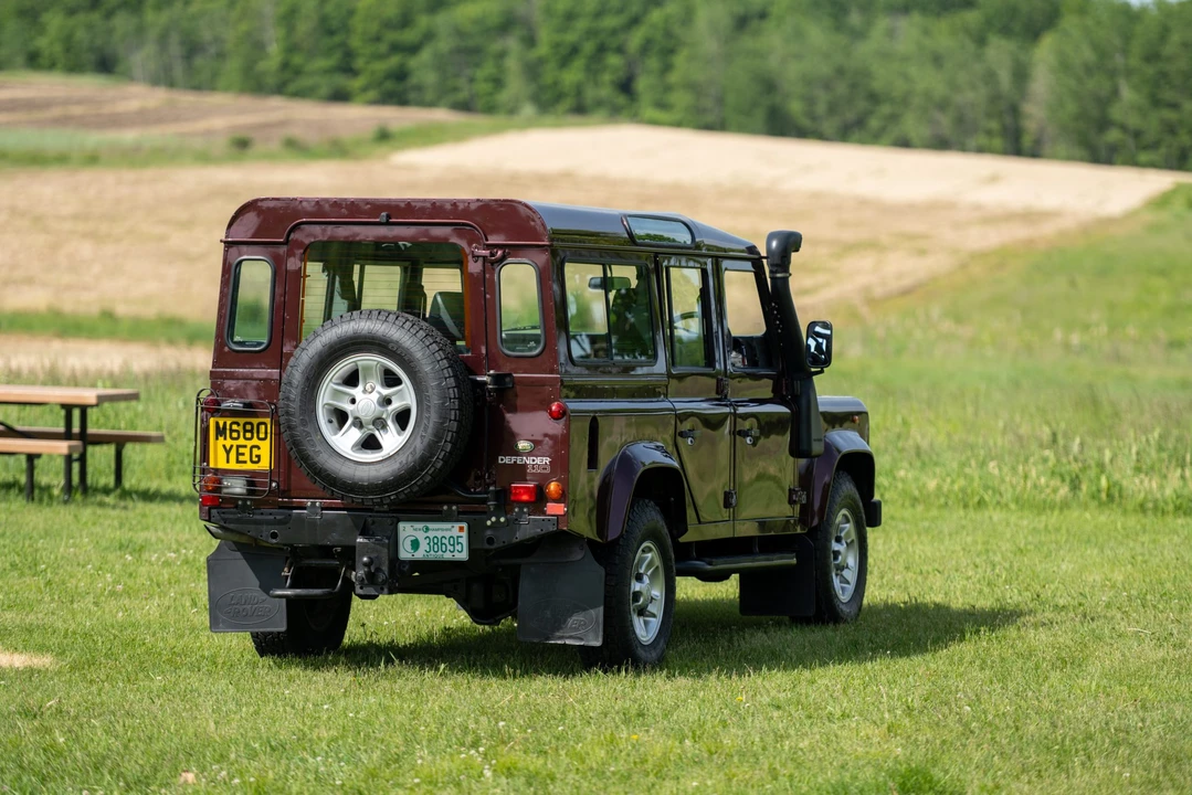1995 Land Rover Defender 110 - Image 28 of 31