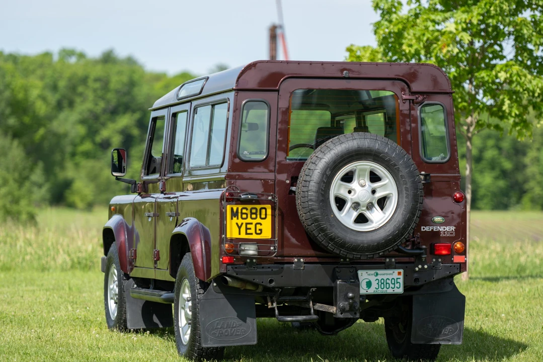 1995 Land Rover Defender 110 - Image 19 of 31