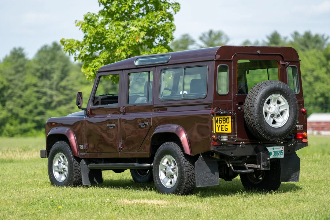 1995 Land Rover Defender 110 - Image 16 of 31