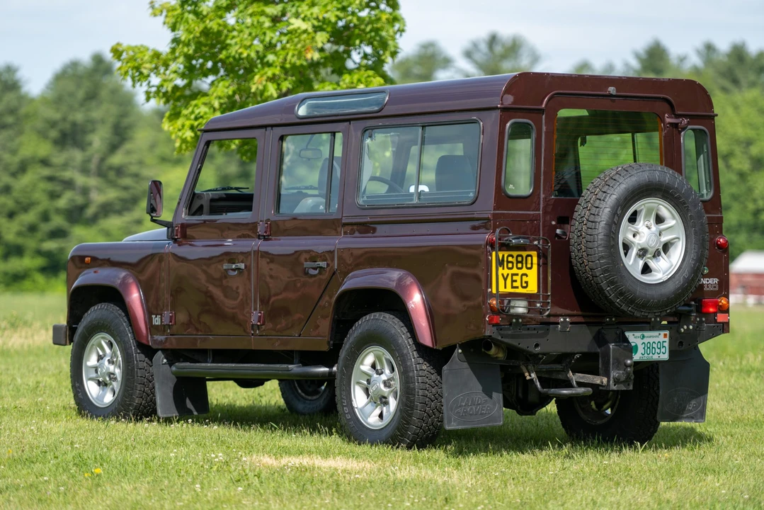 1995 Land Rover Defender 110 - Image 15 of 31