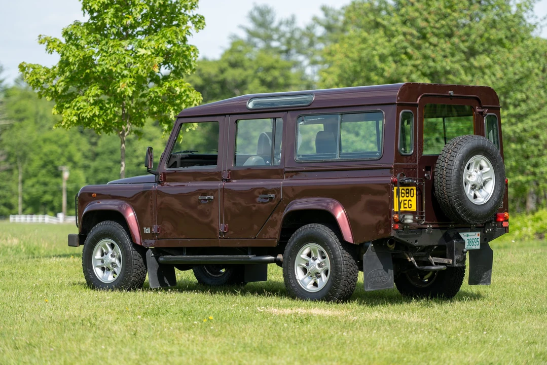 1995 Land Rover Defender 110 - Image 10 of 31