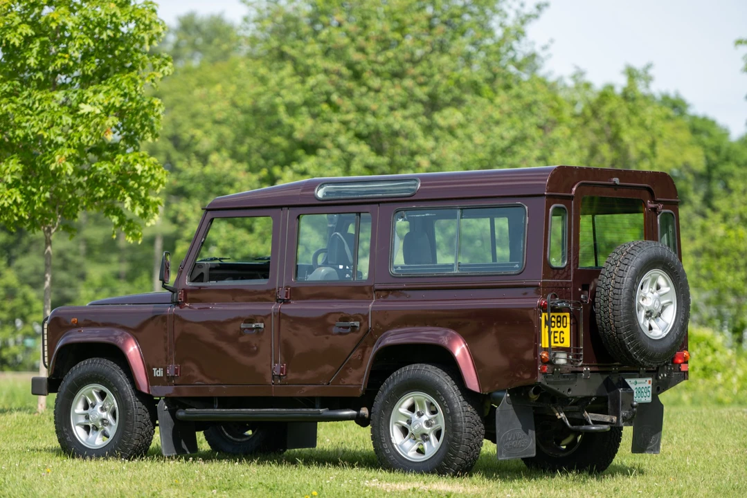 1995 Land Rover Defender 110 - Image 12 of 31
