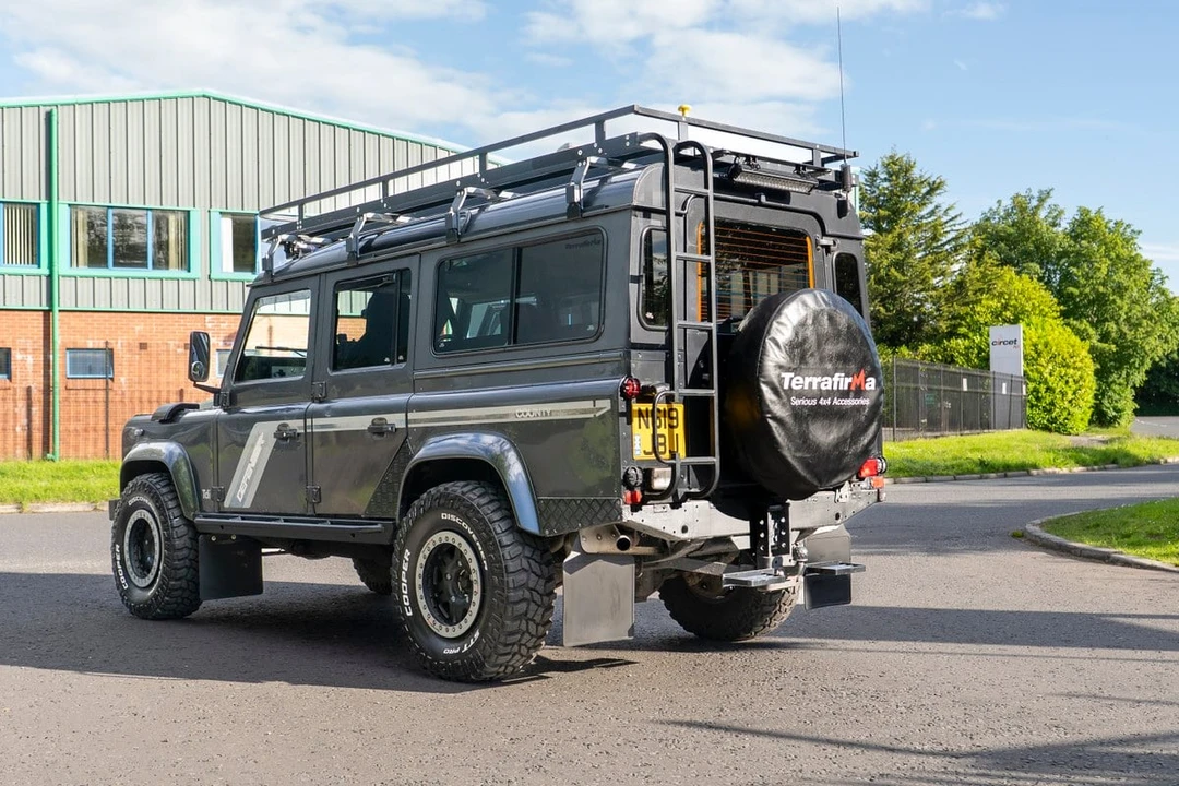 1995 Land Rover Defender 110 - Image 3 of 30