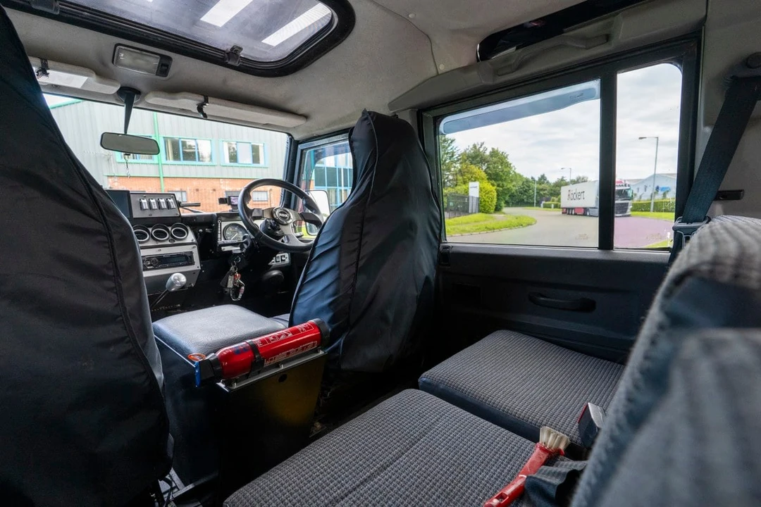1995 Land Rover Defender 110 - Image 22 of 30