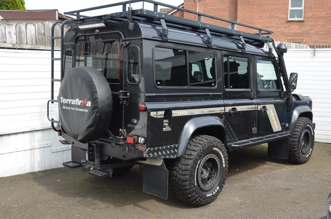 1995 Land Rover Defender 110 - Image 14 of 30