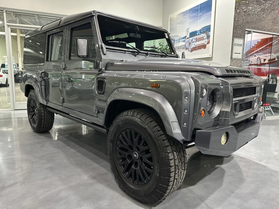 1995 Land Rover Defender 110 - Image 28 of 31