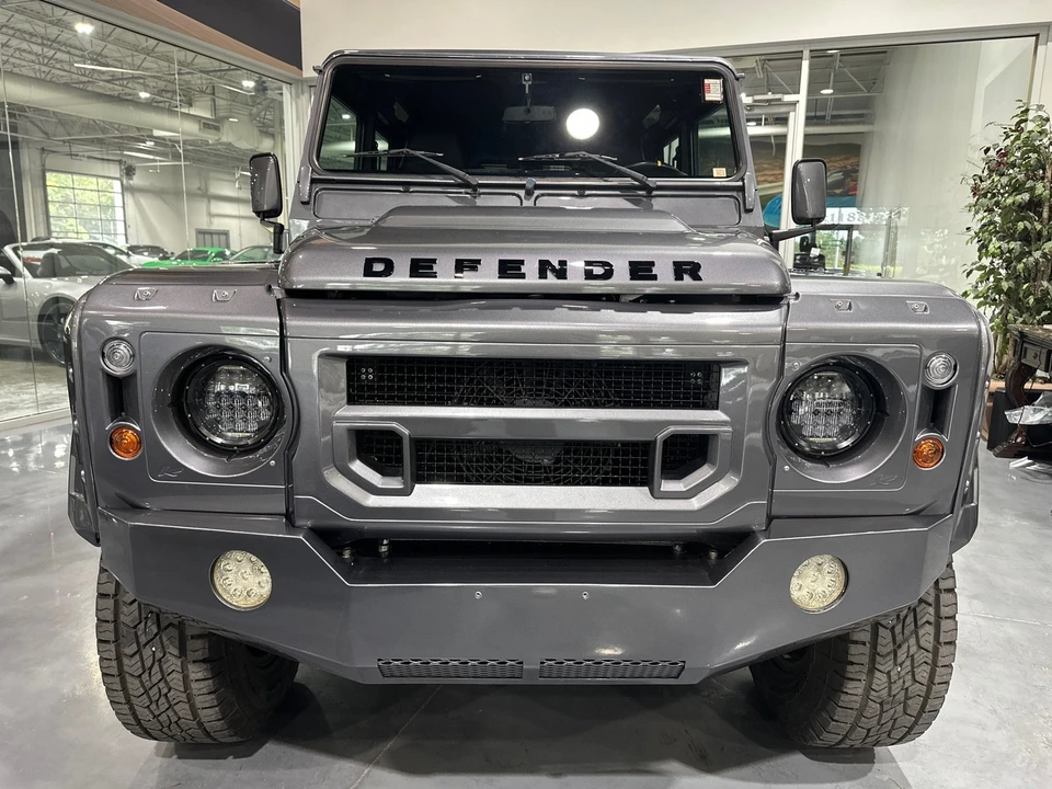 1995 Land Rover Defender 110 - Image 30 of 31