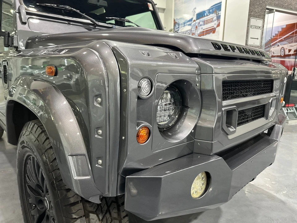 1995 Land Rover Defender 110 - Image 29 of 31