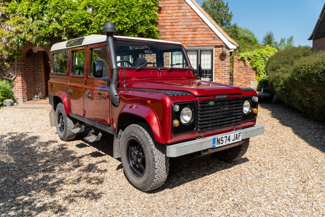 1995 Land Rover Defender 110 - Image 7 of 31